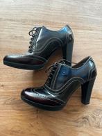 Chaussures à lacets Nero Giardini pointure 38, Vêtements | Femmes, Chaussures, Comme neuf