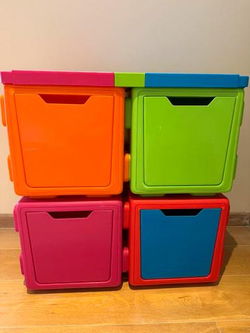 Opbergboxen van chillafish beschikbaar voor biedingen