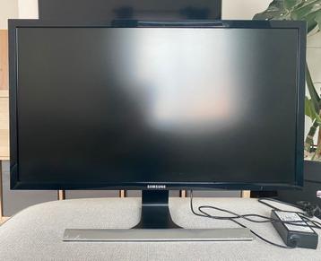Écran HDMI Samsung avec câble d alimentation  beschikbaar voor biedingen