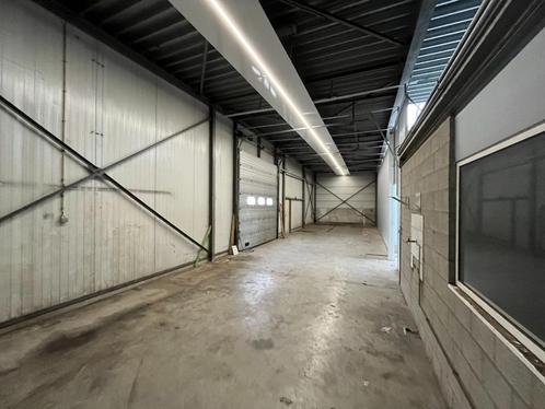 Opslagruimte van ca. 100 m² vlakbij centrum Brasschaat, Immo, Garages en Parkeerplaatsen