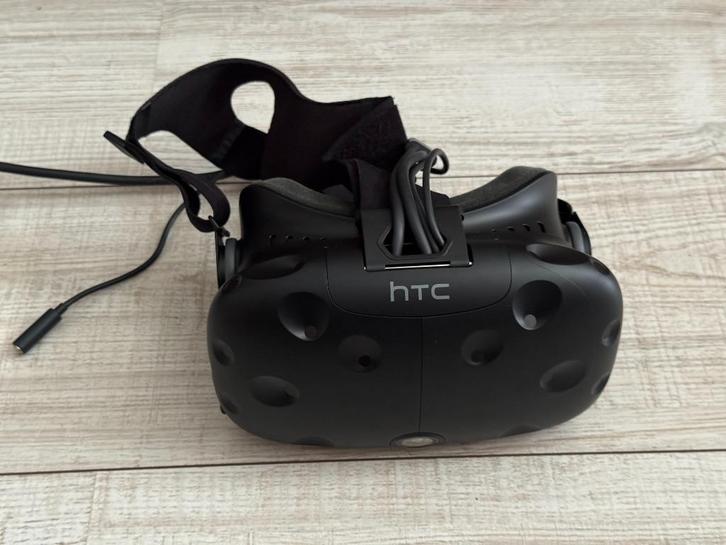 Casque HTC Vive (1ère génération) – sans accessoires, Games en Spelcomputers, Virtual Reality, Zo goed als nieuw, Ophalen
