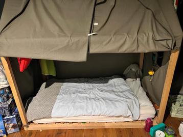 Lit cabane, matelas, couette, oreiller beschikbaar voor biedingen
