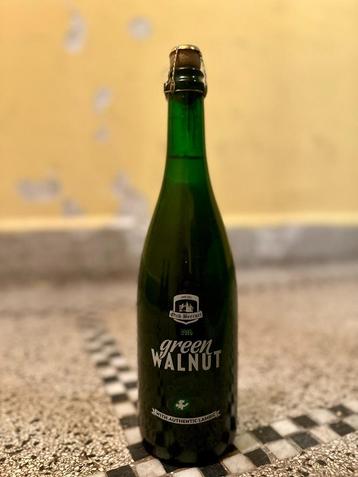 1 x Oud Beersel Green Walnut - 2016 disponible aux enchères