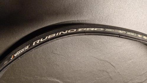 Un pneu Vittoria Rubino Pro G+, Sport en Fitness, Wielrennen, Gebruikt, Ophalen of Verzenden