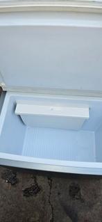Petit frigo comping12v,230v,gaz