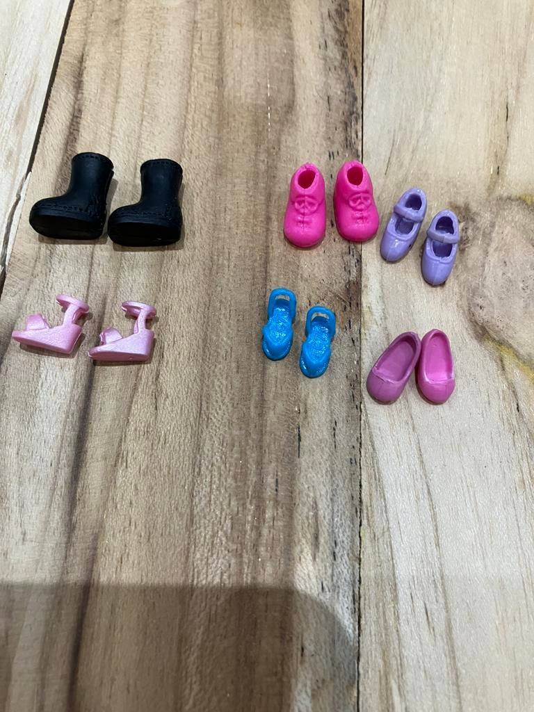 Polly pocket 6 paar schoenen, Kinderen en Baby's, Speelgoed | Poppen, Ophalen of Verzenden, Gebruikt