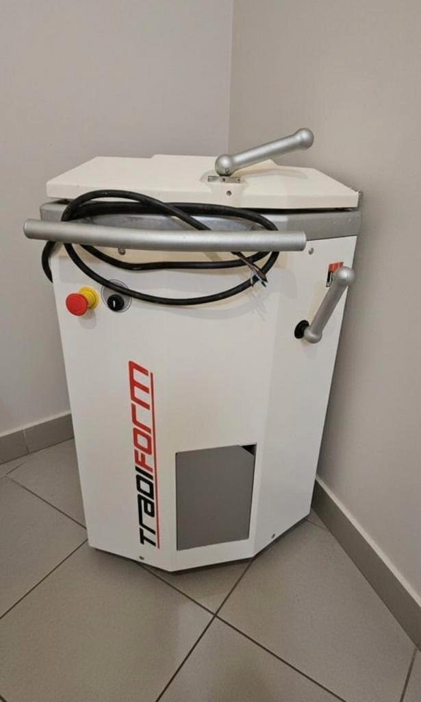 JAC TRADIFORM verdeler en -vormer, Zakelijke goederen, Horeca | Food, Brood en Banket