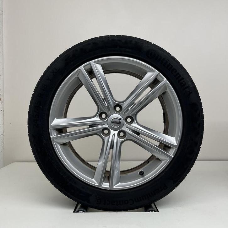 Volvo 18 inch velgen + zomerbanden V90 / S90, Auto-onderdelen, Banden en Velgen, Banden en Velgen, Zomerbanden, 18 inch, 245 mm
