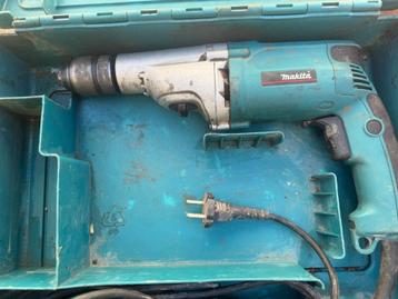 perceuse/perce Makita en bon état, Enlèvement ou Envoi, Utilisé, Marteau perforateur et/ou Marteau piqueur, Vitesse variable