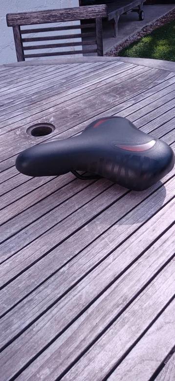 Selle de vélo ROYAL beschikbaar voor biedingen