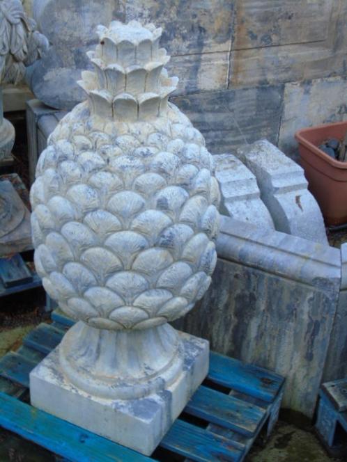 tête de colonne ou pilastre en pierre bleu la paire , ANANAS, Jardin & Terrasse, Décoration murale de jardin, Comme neuf, Enlèvement ou Envoi