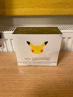 Celebrations Elite Trainer box (SEALED) - Pokemon Kaarten, Hobby en Vrije tijd, Verzamelkaartspellen | Pokémon, Ophalen of Verzenden