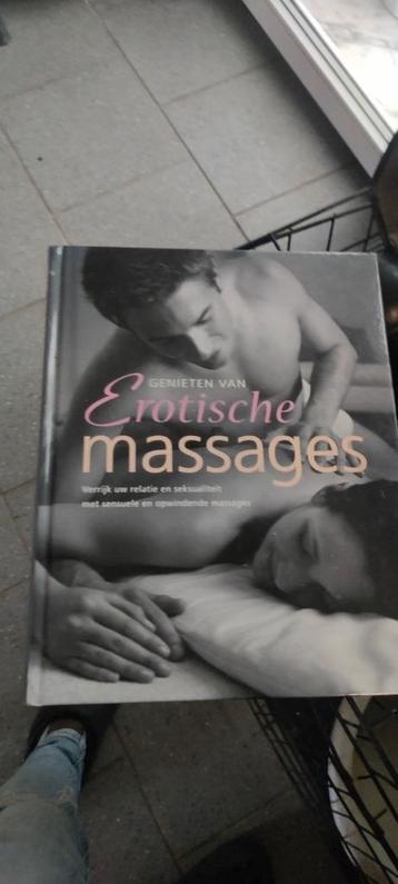 Genieten van erotische massages beschikbaar voor biedingen
