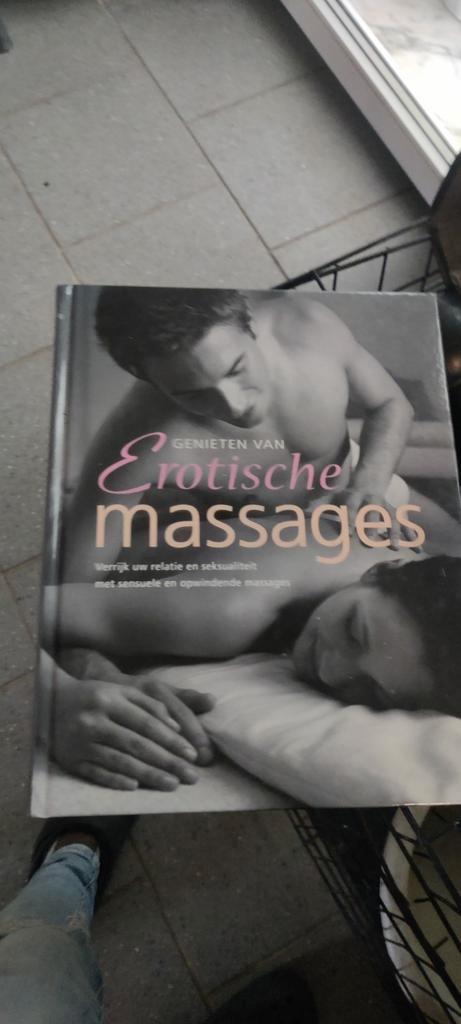 Genieten van erotische massages, Boeken, Overige Boeken, Zo goed als nieuw, Ophalen of Verzenden