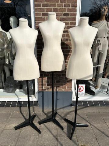 linnen bustes paspop etalagepop torso op ijzeren standaard beschikbaar voor biedingen