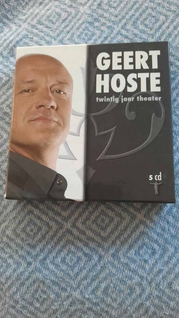 5cd box GEERT HOSTE Twintig jaar theater, CD & DVD, CD | Humour & Cabaret, Comme neuf, Coffret, Enlèvement ou Envoi