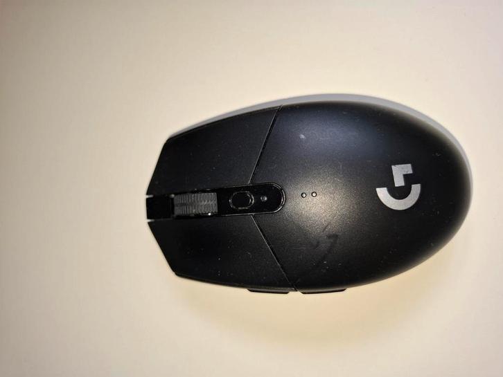 Logitech G305-muis, Computers en Software, Muizen, Zo goed als nieuw, Muis, Draadloos, Ophalen of Verzenden