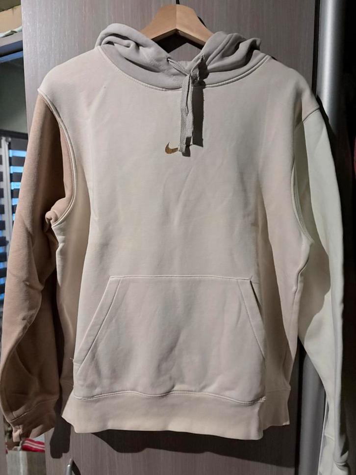 Nike hoodie - beige tinte, Kleding | Heren, Truien en Vesten, Zo goed als nieuw, Maat 46 (S) of kleiner, Beige, Ophalen of Verzenden