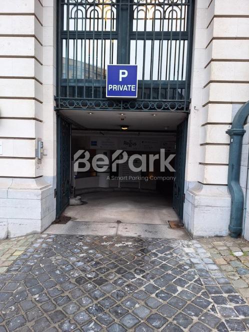 Parking Rue Montagne du Parc 4C, Brussels (1000), Immo, Garages & Places de parking, Bruxelles