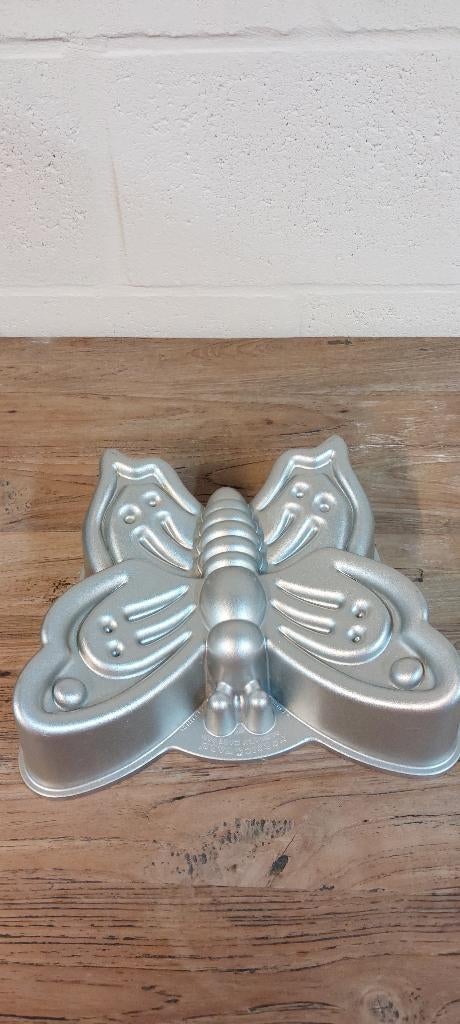 Bakvorm Nordic Ware vlinder, Hobby en Vrije tijd, Ophalen, Zo goed als nieuw, Bakvorm