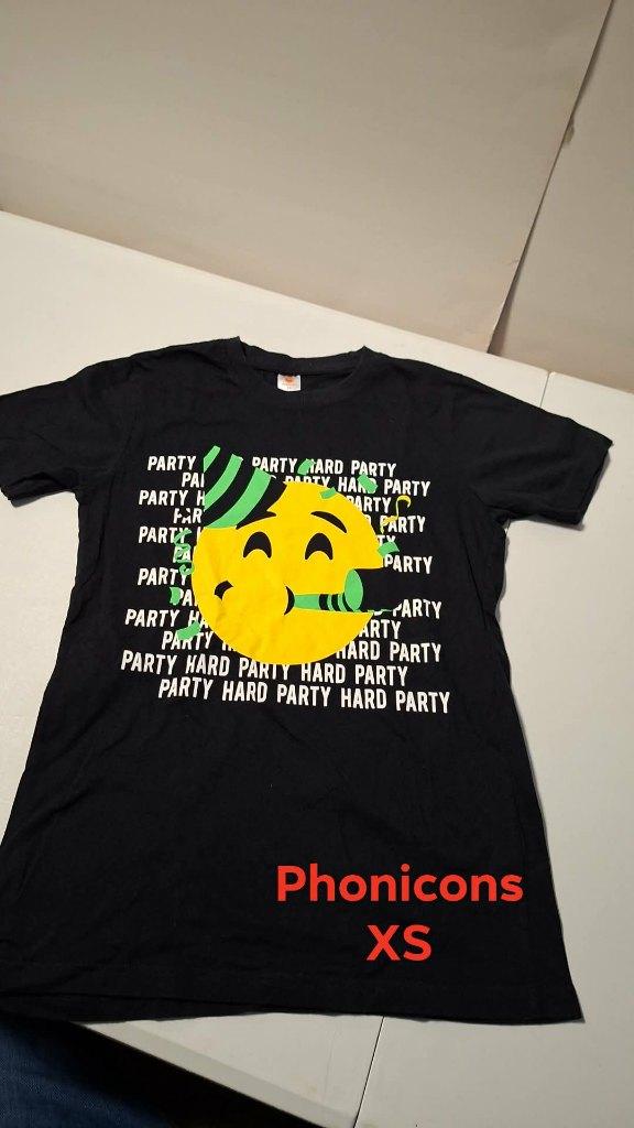 Dame Schirts Mooie staatvanaf maat Small en grote, Vêtements | Femmes, Packs de vêtements pour femmes, Enlèvement, Comme neuf