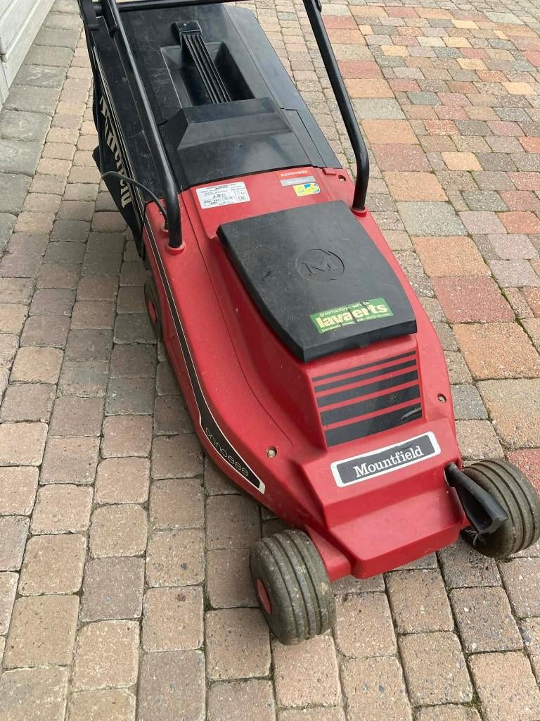 Grasmaaier elektrisch, Ophalen, Elektrische grasmaaier, Opvangbak