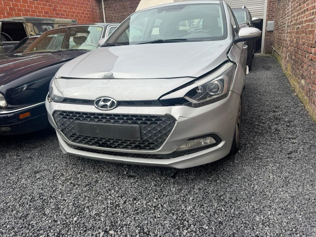 Hyundai i20 diesel 2016 dealer of export, Auto's, Voorwielaandrijving, Stof, Euro 6, 4 cilinders