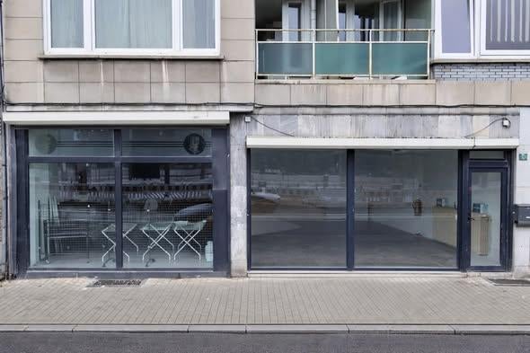À VENDRE - REZ-COMMERCIAL/BUREAUX 140 m², Immo, Maisons à vendre, Province de Liège, Rez-de-chaussée