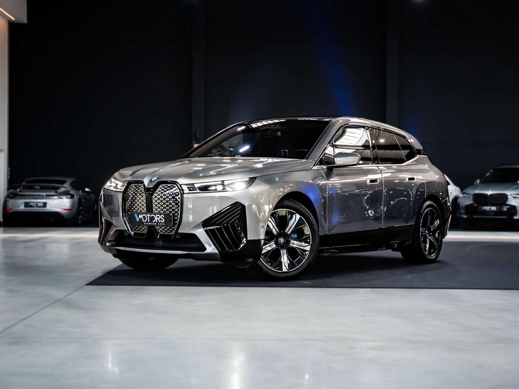 BMW iX M60 - 111.5 kWh - Achterasbesturing - Massage - HUD -, Automaat, Gebruikt, 619 pk, IX