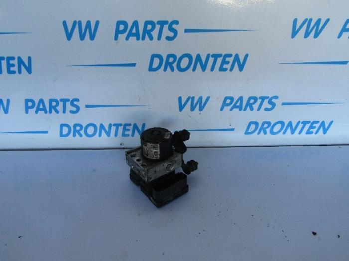 ABS Pomp van een Skoda Octavia, Auto-onderdelen, Elektronica en Kabels, Skoda, Gebruikt, 3 maanden garantie, Ophalen of Verzenden