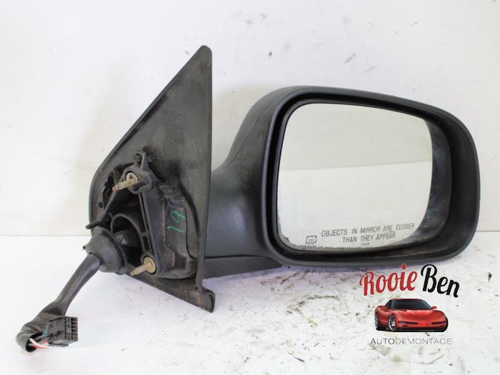 Buitenspiegel rechts van een Chrysler Voyager, Auto-onderdelen, Spiegels, Chrysler, Gebruikt, 3 maanden garantie, Ophalen of Verzenden