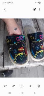Pantoufle Gamer neuve 38/39, Kinderen en Baby's, Kinderkleding | Schoenen en Sokken, Ophalen