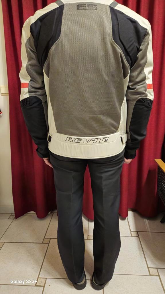 Mannen motorvest en -broek : zomer. Extra licht materiaal, Motoren, Kleding | Motorkleding, Combipak, Ophalen