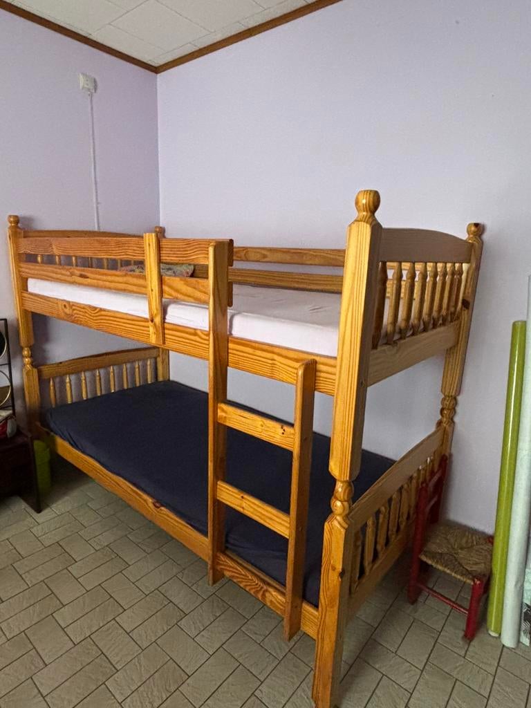 Lits superposés avec 2 matelas en mousse, Enlèvement, Comme neuf, Lits superposés