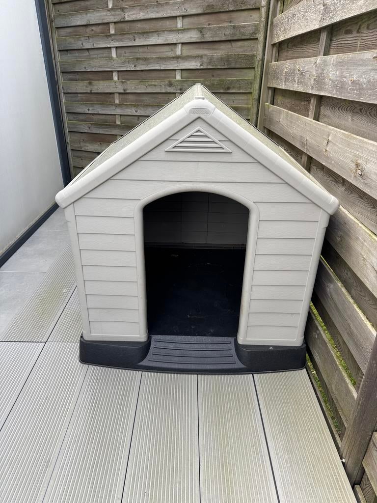 Hondenhok Keter als nieuw, Animaux & Accessoires, Maisons pour chiens, Enlèvement, Comme neuf, Niche à chien