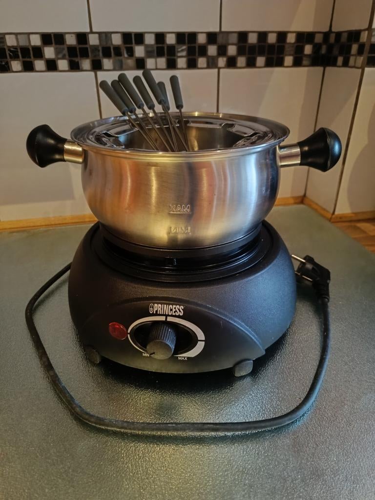 Fondue  ,  princess, Enlèvement, Comme neuf, Électrique, Service à fondue