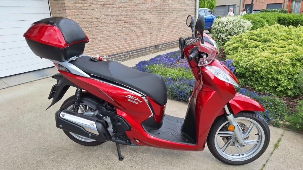 Honda sh300i 2018, Motos, 300 cm³, Scooter, Occasion, Particulier