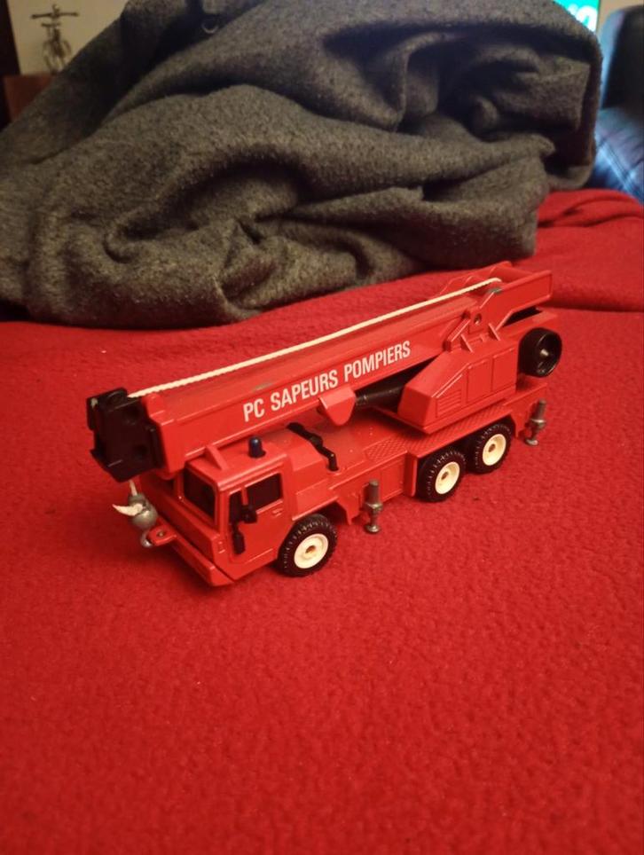 grue Siku, Hobby & Loisirs créatifs, Voitures miniatures | Échelles Autre, Enlèvement ou Envoi