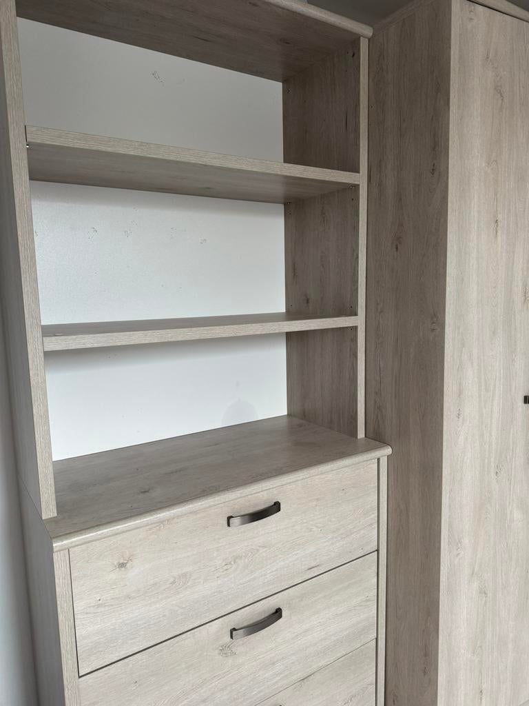 Boekenkast, Ophalen, Zo goed als nieuw