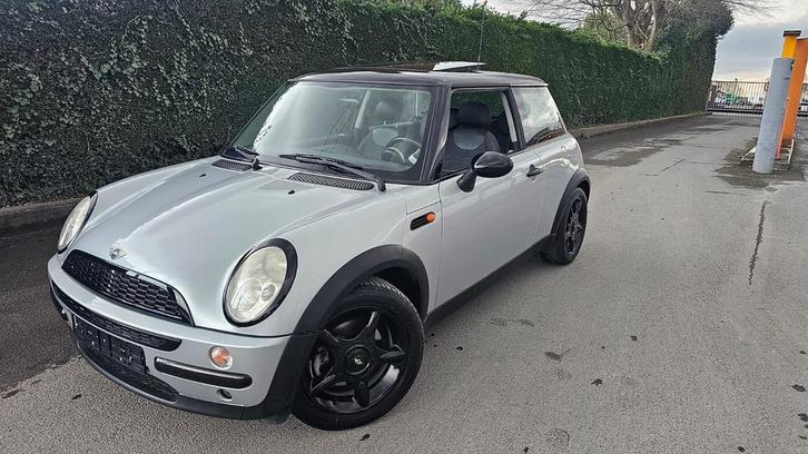 Mini Cuper 1.6i /100.000km/bj 2004/Open dak/Leder/Airco/Prop, Auto's, Mini, Particulier, Cooper, ABS, Airbags, Airconditioning