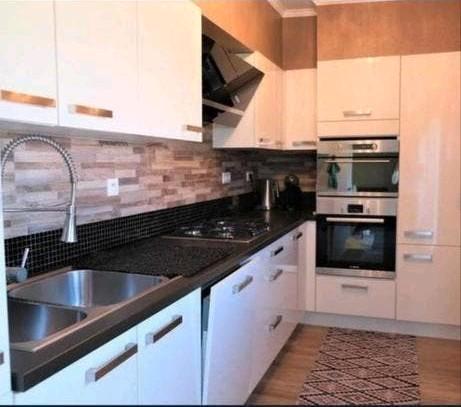 Meubles de cuisine avec plan de travail, évier en aluminium, Maison & Meubles, Cuisine | Cuisines complètes, Bois, Enlèvement