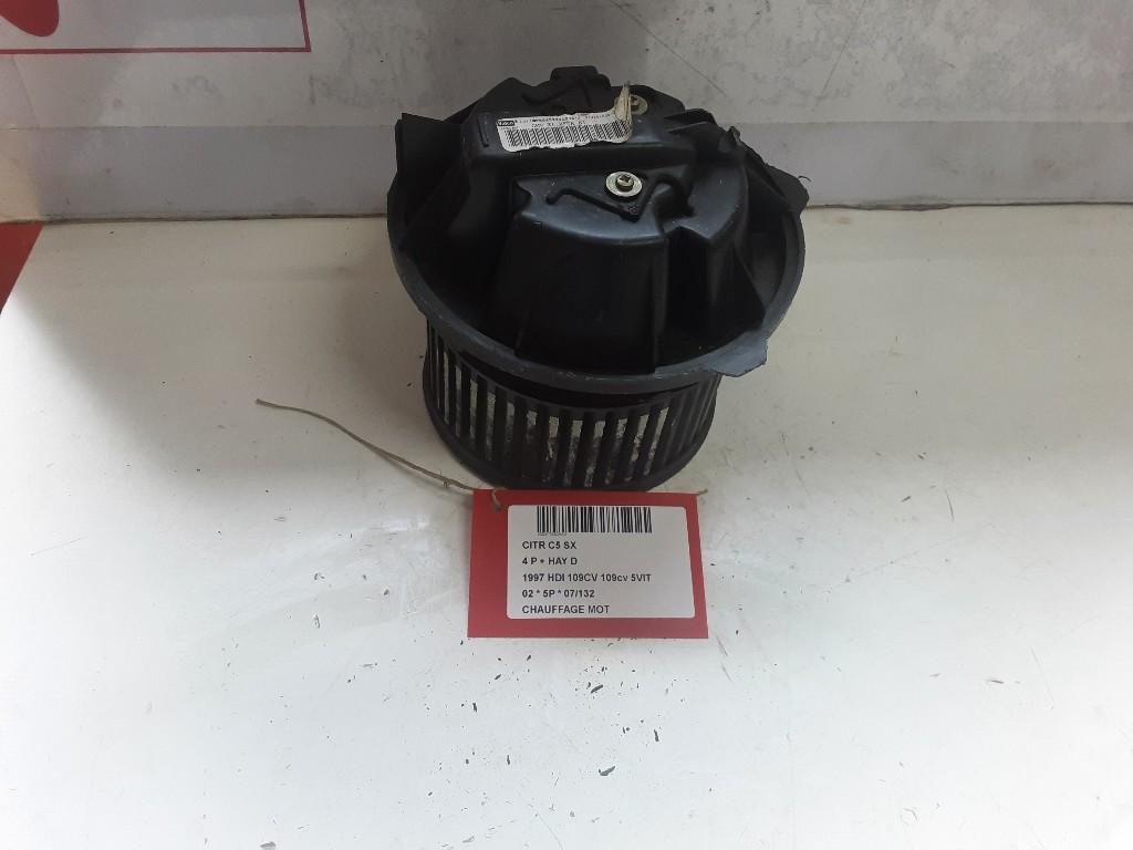 RADIATEUR MOTEUR Citroën C5 I Berline (DC), Citroën, Mevr. I. Hauben, Utilisé, Rue de l'Espoir 34 34
4030  GRIVEGNÉE, BE