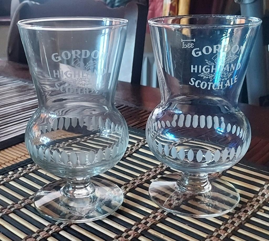 2 verres à bière 33cl Gordon Highland Scotch Ale, Collections, Marques de bière, Enlèvement, Comme neuf, Verre ou Verres, Autres marques