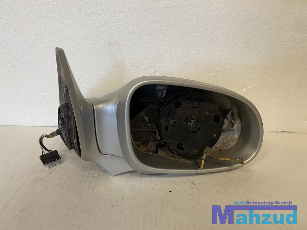 MERCEDES SLK R170 Grijs rechts spiegel, Gebruikt, Mercedes-Benz AG, Mercedes-Benz, Mercedesstrasse 120
70372  Stuttgart, DE