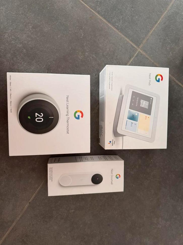 Lot google nest, Huis en Inrichting, Deurbellen, Zo goed als nieuw, Ophalen