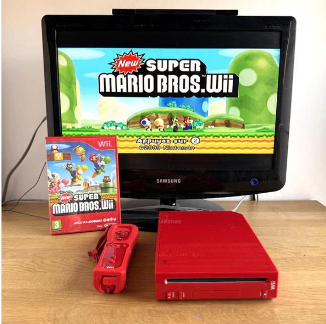 Wii Red Edition limitée, Consoles de jeu & Jeux vidéo, Consoles de jeu | Nintendo Wii, Utilisé, Avec 1 manette, Avec jeux, Enlèvement ou Envoi