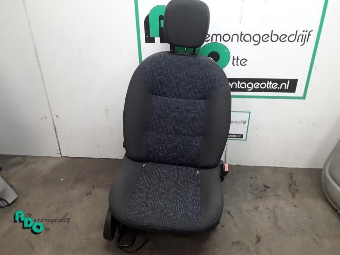 Stoel rechts van een Renault Twingo (Twingo 07-), Auto-onderdelen, Interieur en Bekleding, Renault, Gebruikt, 3 maanden garantie