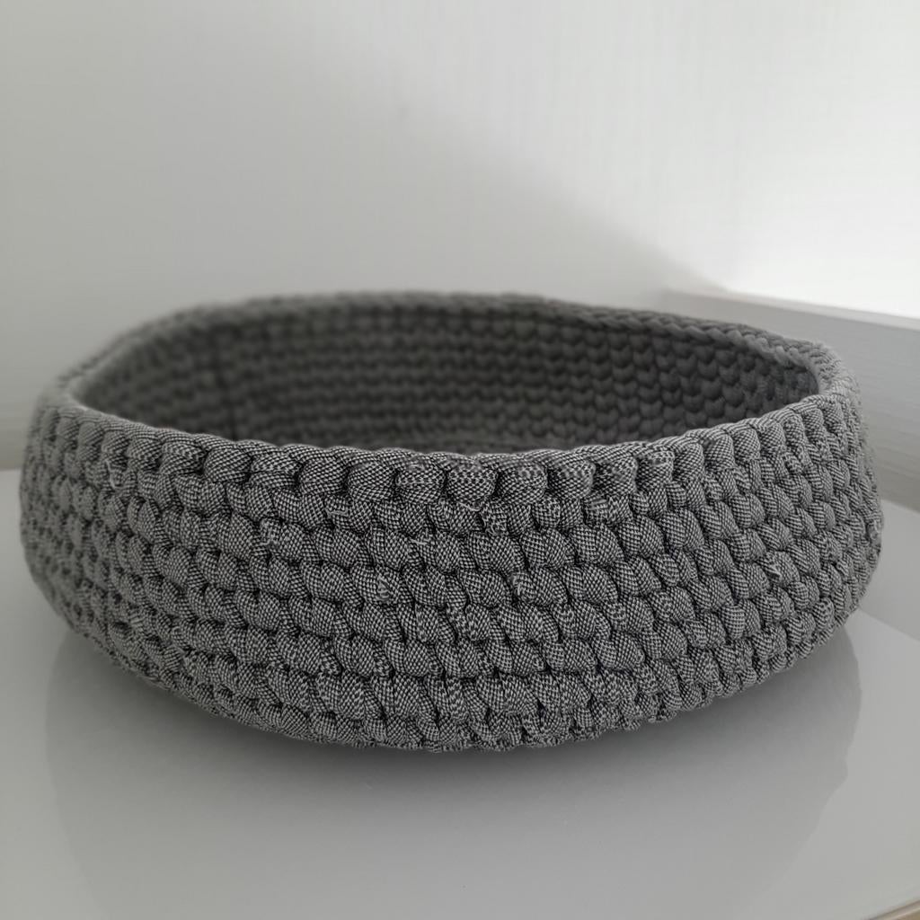 Kitten / katten mand  Hoooked Zpaghetti, Animaux & Accessoires, Paniers pour chats, Utilisé, Enlèvement ou Envoi