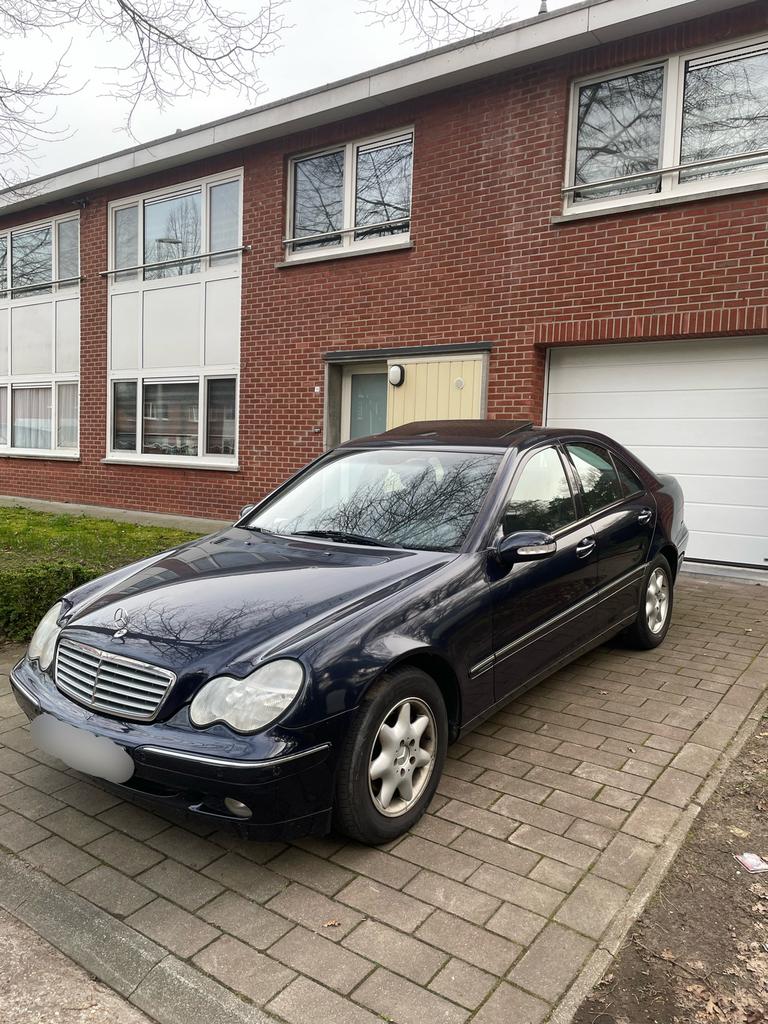W203 C220, Autos, Achat, Diesel, Automatique, Particulier