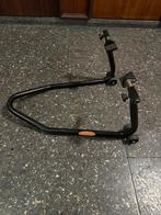 Paddock stand, Motos, Enlèvement